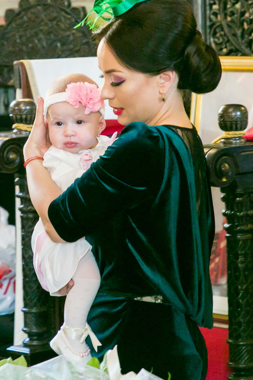 Botez biserica, Emilia 19 Nasa de botez