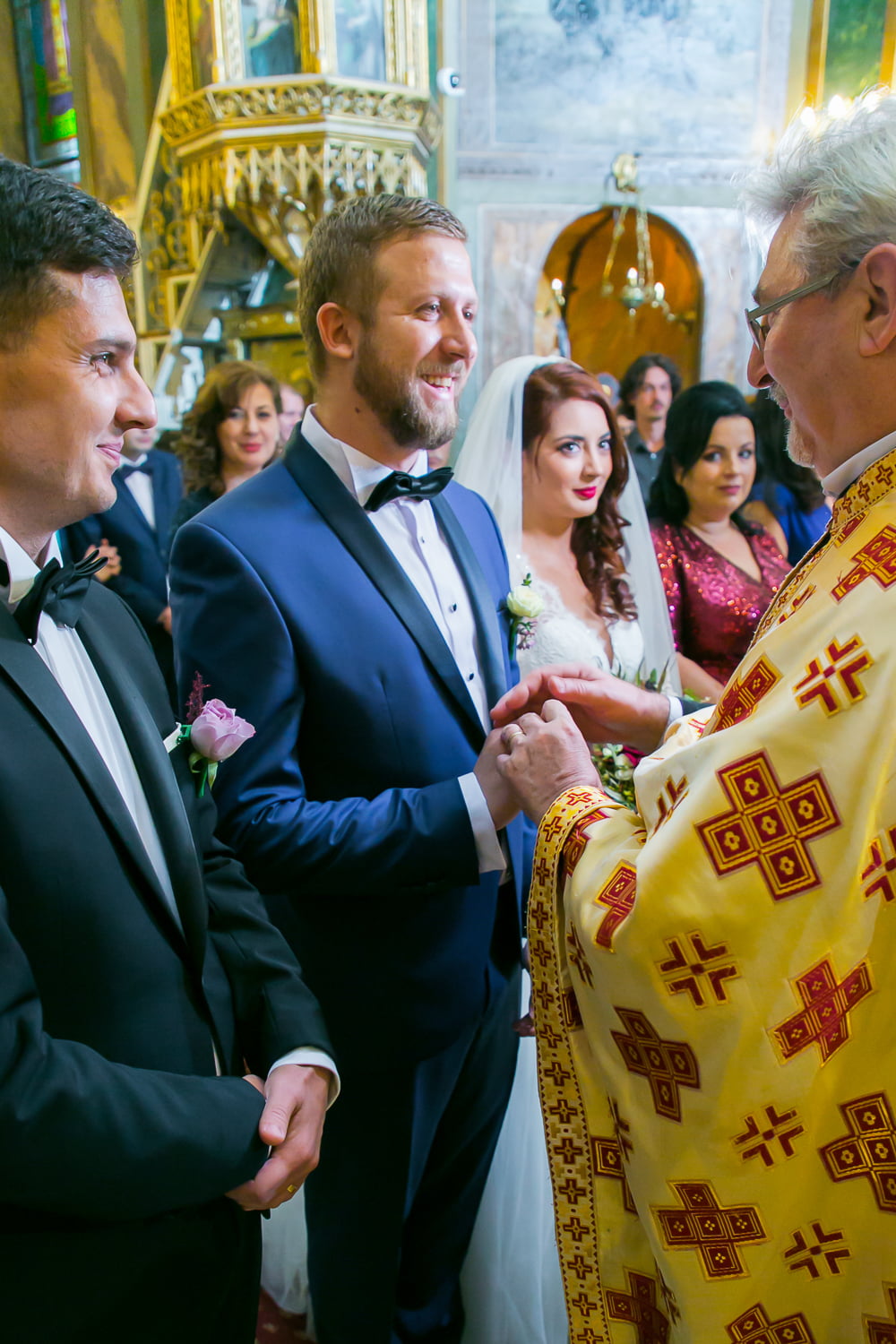 Poze biserica la nunta Alexandra si Alexandru 6 Punerea verighetei nas mire