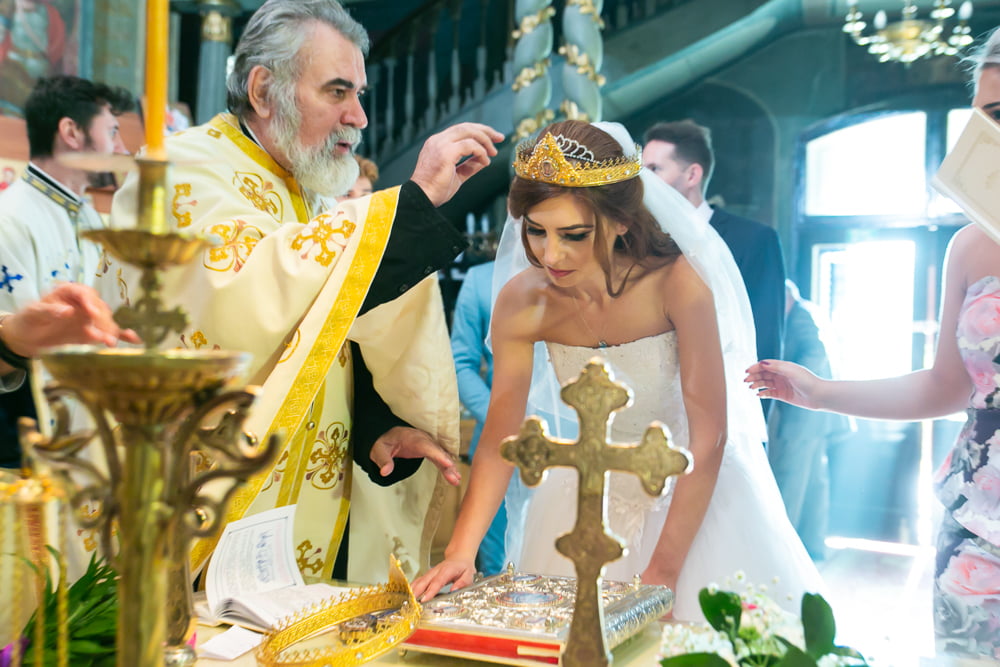 Sedinta nunta biserica Adriana si Justin 42 Mireasa slujba biserica