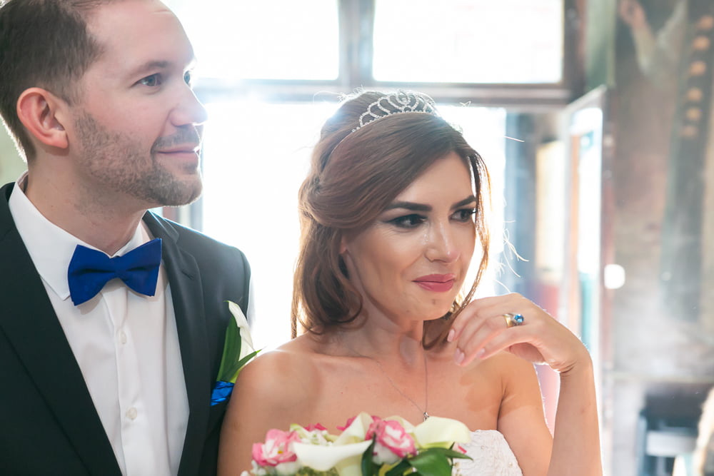 Sedinta nunta biserica Adriana si Justin 48 Mireasa plangand