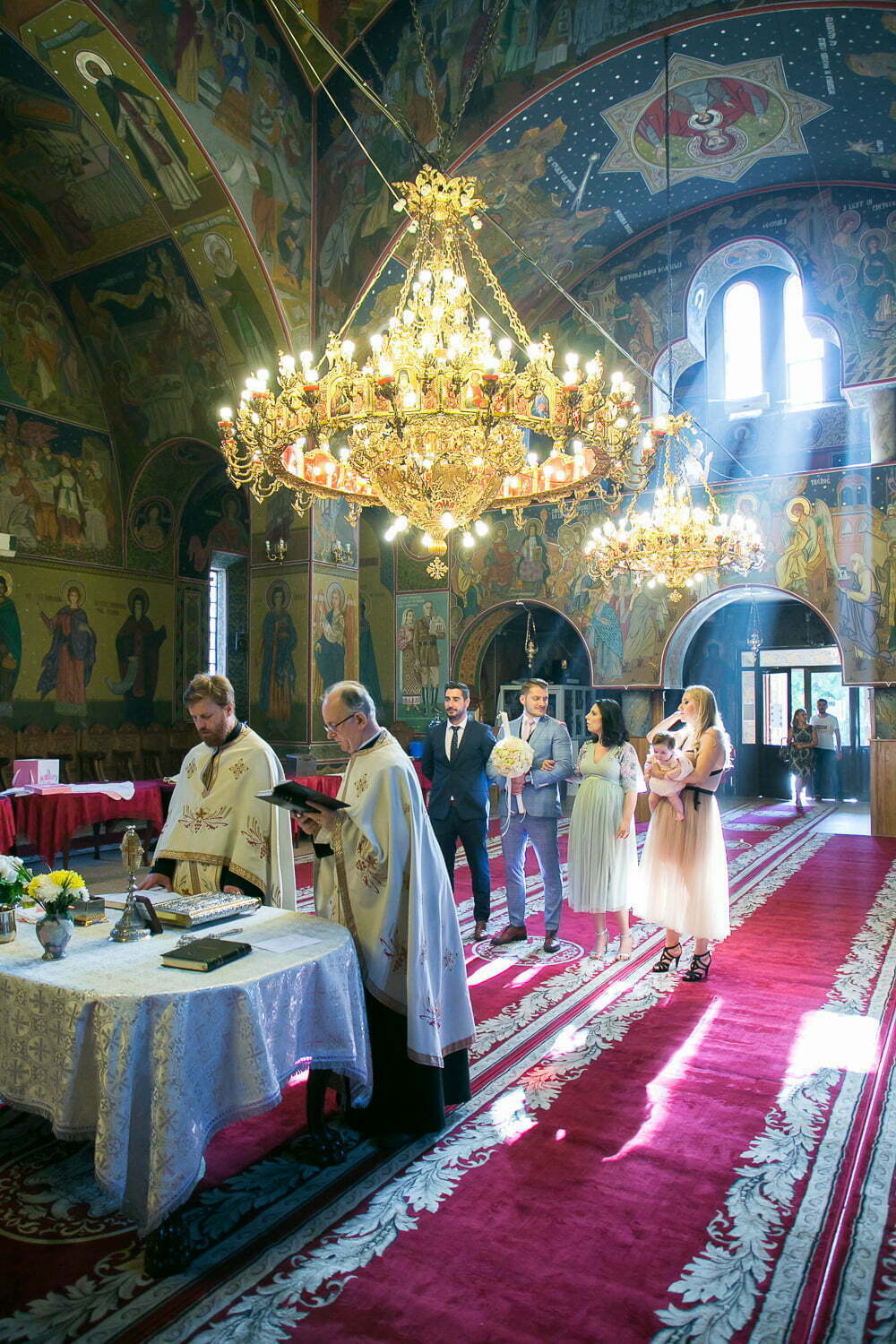 Poze botez Aria 3 biserica ortodoxa botez