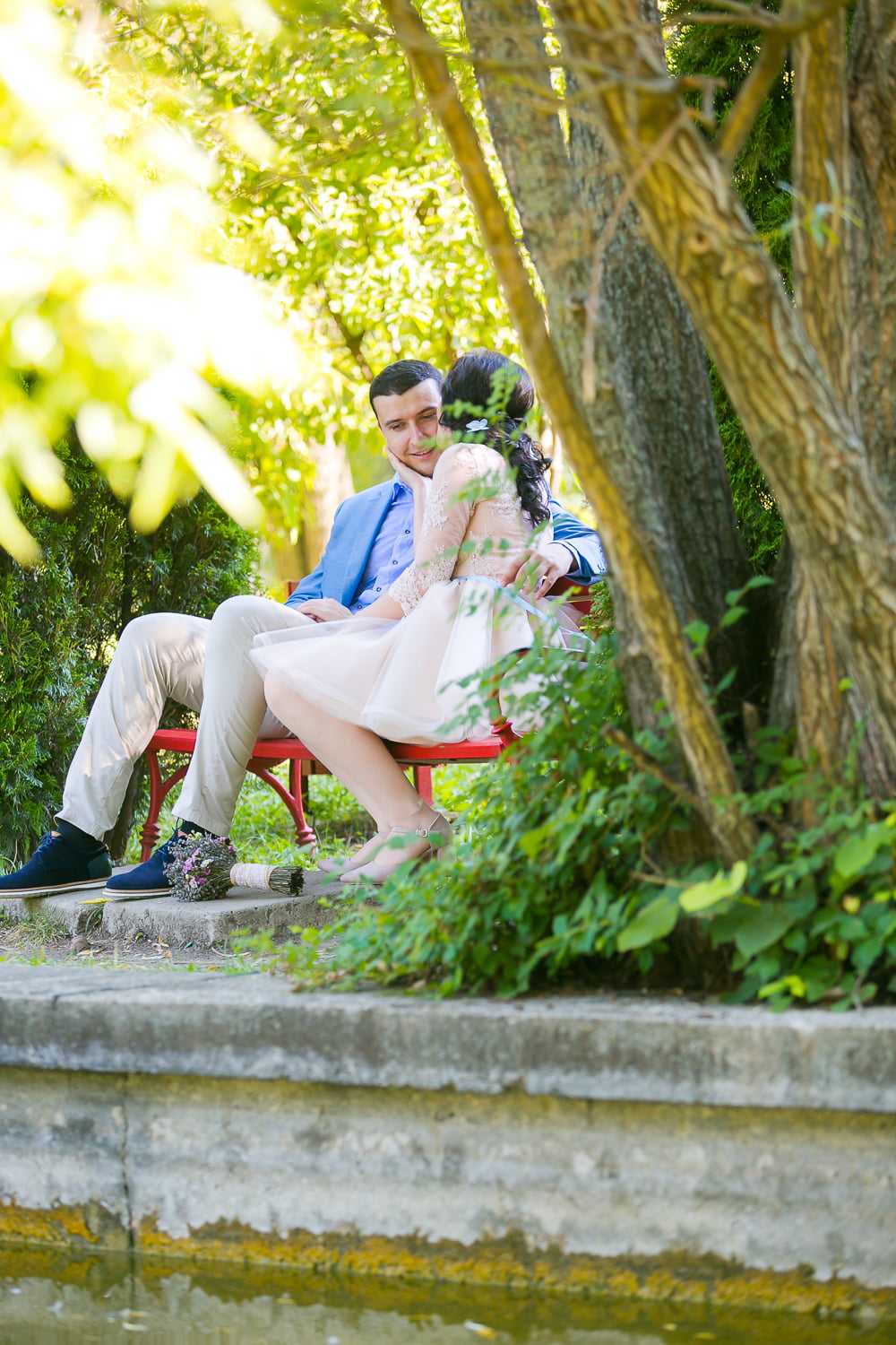 Foto cuplu Miruna si Florin in Bucuresti 9 viitori miri in parc