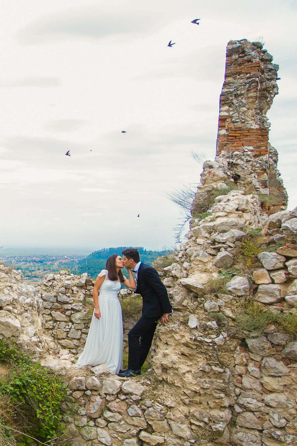 Poze dupa nunta Raluca si Catalin 5 Trash the dress la cetate Rasnov