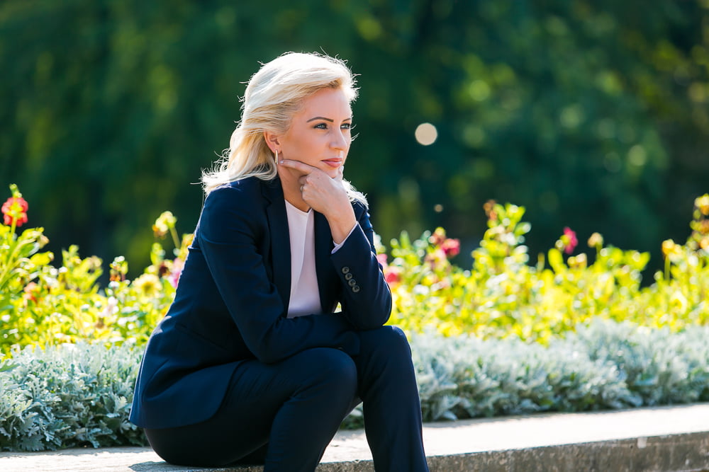 Sedinta corporate afara